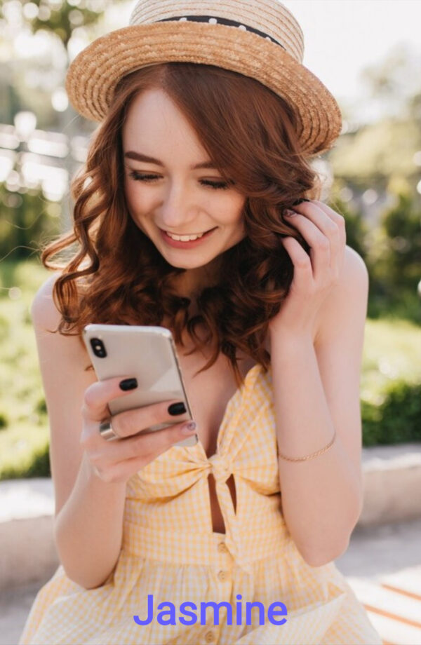 Chic Elegance: Premium Compcard Template for Aspiring Female Models 2 Chic Elegance: Premium Compcard Template for Aspiring Female Models