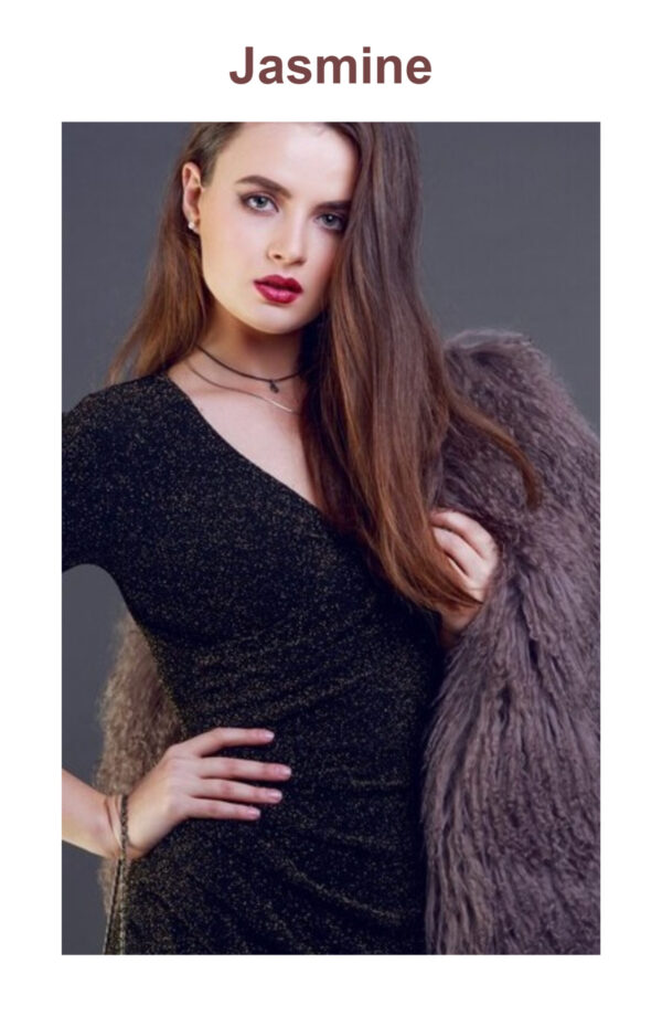 Modern Muse: Trendy Compcard Template for Women on the Rise 2 Modern Muse: Trendy Compcard Template for Women on the Rise