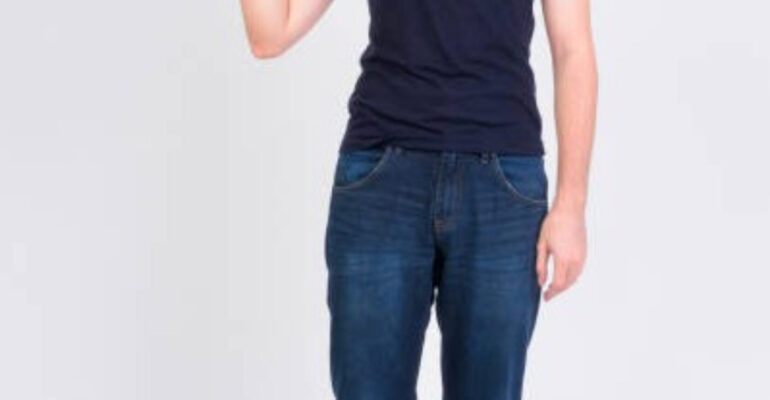 Elevating Your Comp Card Game with Augmented Reality