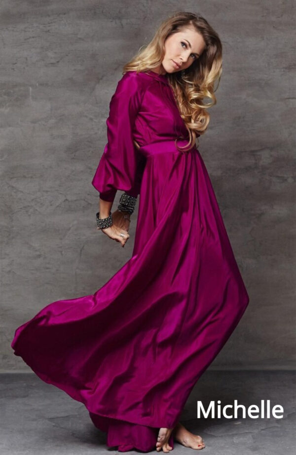 Radiant Aura: Classic Compcard Template for Women in Focus 2 Radiant Aura: Classic Compcard Template for Women in Focus