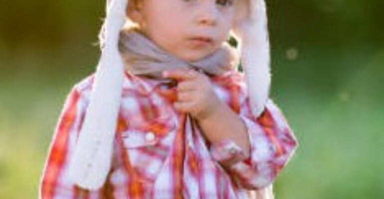 Choosing the Right Model Comp Card Dimensions for Impact